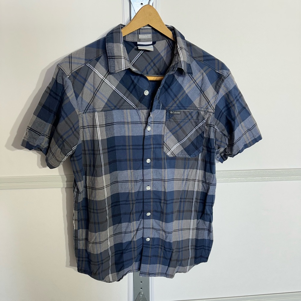 Columbia men’s short sleeve shirt